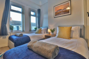 Devon St - Cozy home, Free easy parking!